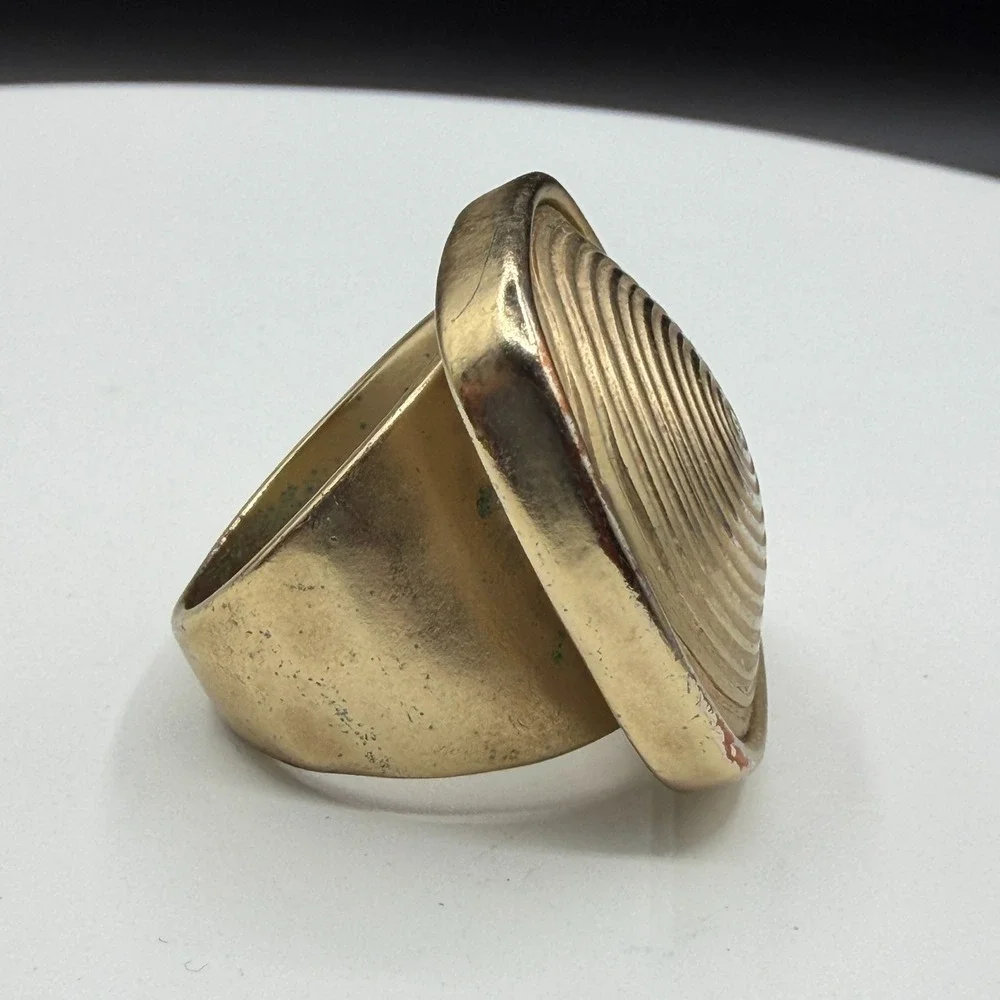 Gold Tone Statement Ring Square Concentric Circles Geometric Wide Band Classic